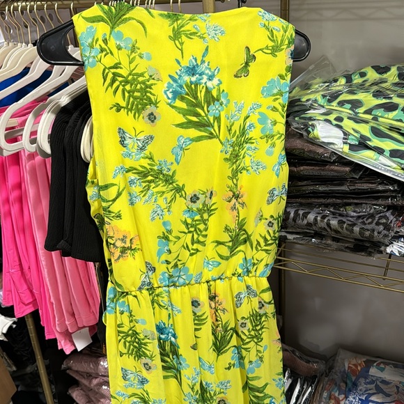 Floral Romper - Picture 8 of 8